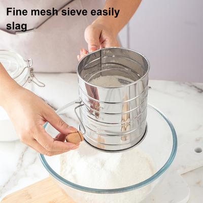 Yousheng Setaccio per Farina in Acciaio Inossidabile 3 Tazze a Maglia Fine Rotativo per Cottura con Manico Confortevole Durevole Facile da Pulire Ideale per Torte Altro