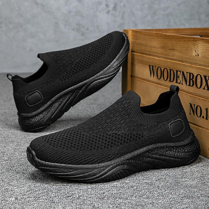 Autumn Outdoor Couple Shoes New Mesh Breathable Lightweight Sports Shoes Flying Weaving Casual Men