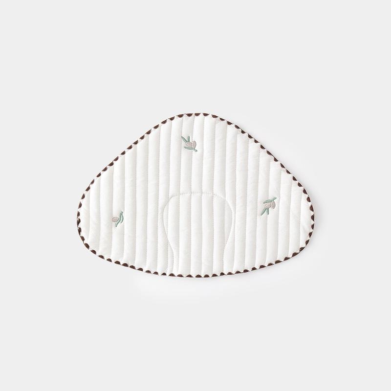 

Подушка-облако для новорожденного: Дышащая хлопковая подушка с полотенцем, впитывающая пот, против рвоты, корректирующая фигуру