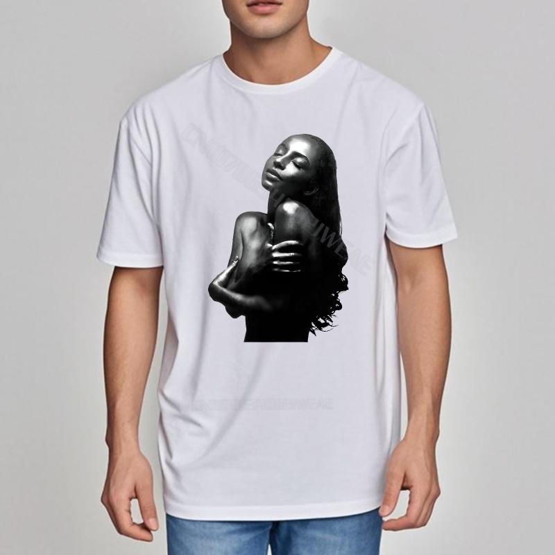 Unisex teeshirt Graphic Fashion Tshirt Artistic Unisex Embrace Design On Short sleeve Lightweight Tee Hiphop Vintage Tshirt