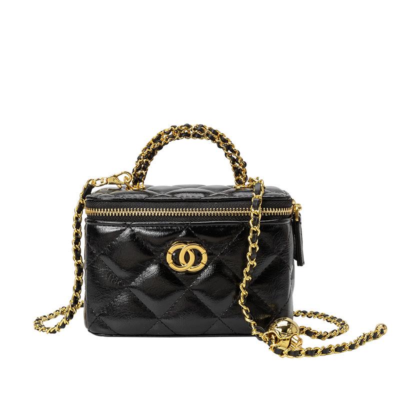 2025 Genuine Leather Diamond Lattice Crossbody Handbag - Small Fragrant Style