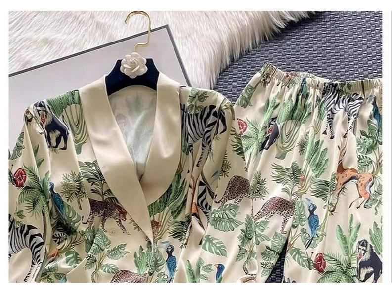 Women's Ice Silk Pajama Set: Long Sleeve, High-End Forest Style for Spring & Autumn Wear