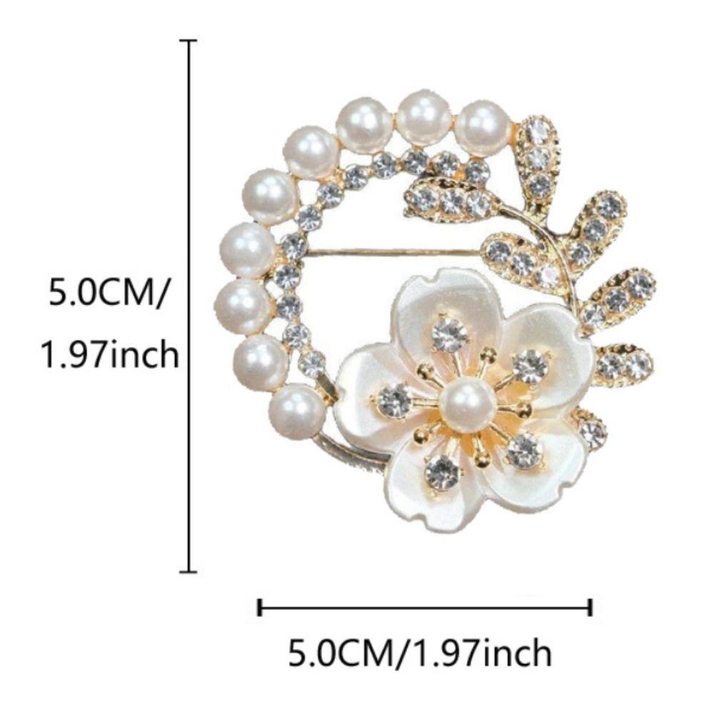 Shinning Crystal Rhinestone Flower Brooch Pearl-Set Alloy Vintage Style Pearl Flower Brooch Diamond Alloy Floral Brooch