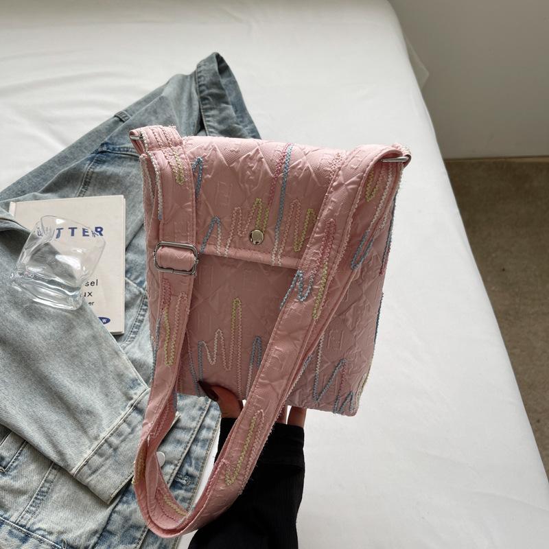 

Summer High-End Commute Niche Messenger Small Bag Women S Lightweight Striped Shoulder Bag Mobile Phone Bag Tide розовый