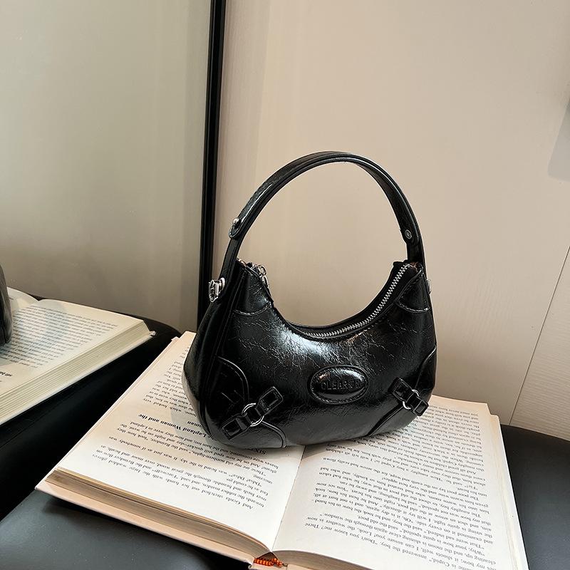 Large capacity bag women's 2025 new trendy autumn and winter premium texture retro shoulder bag commuter messenger dumpling bag
