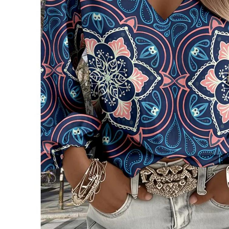 Lady Bohemian Retro Western Style V-Neck Shirt - Lantern Sleeve Top, suitable for casual wear, vacations and daily outfits