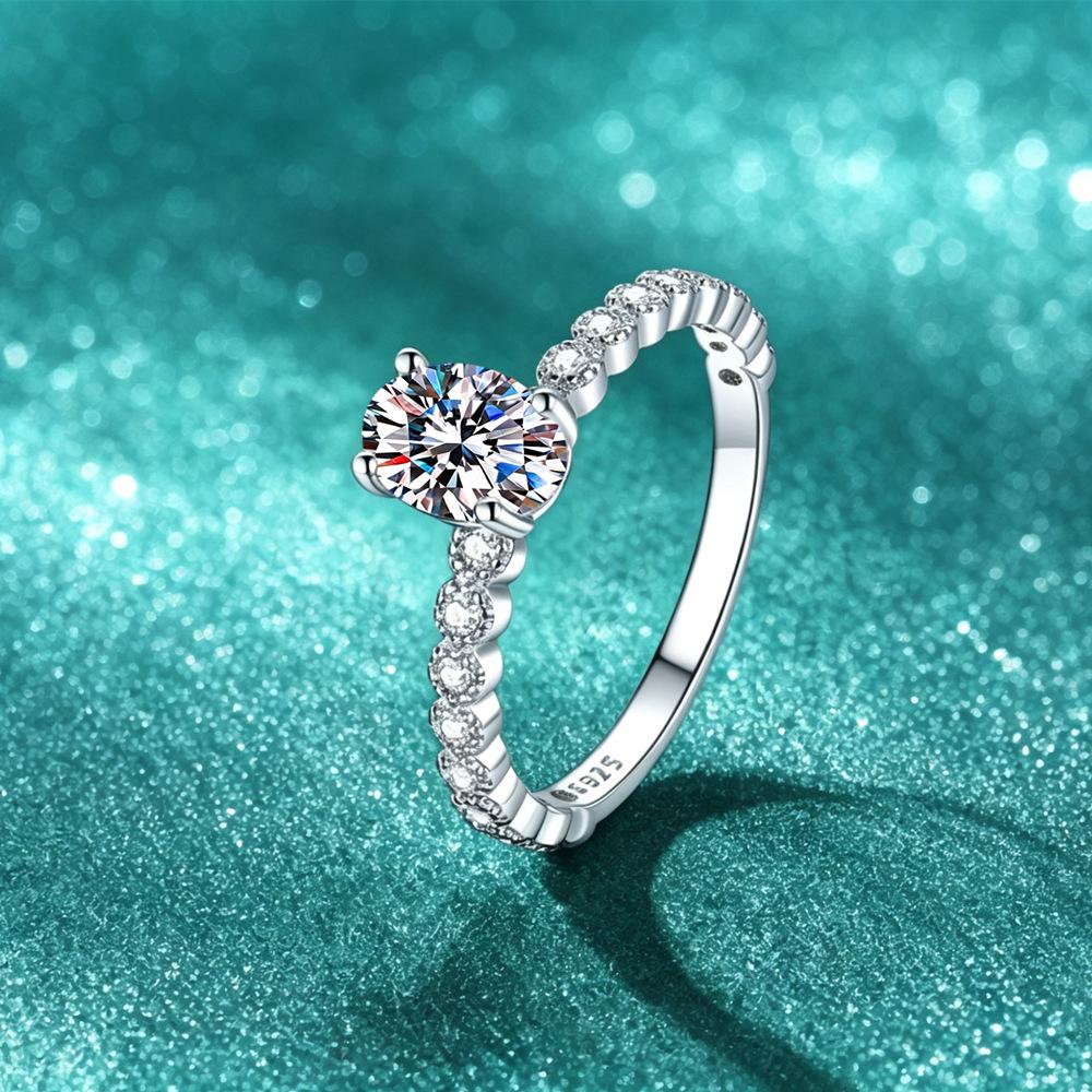 S925 Sterling Silver D-Color Pear Moissanite 1-Carat Engagement Ring for Women, Platinum-Plated