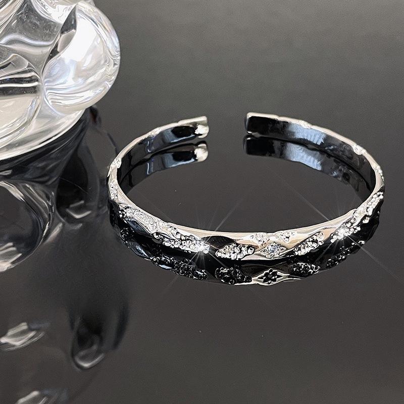 Niche Design Sense Irregular Pleated Plain Ring Open Bracelet Set Personalized Light Luxury High-End Bracelet