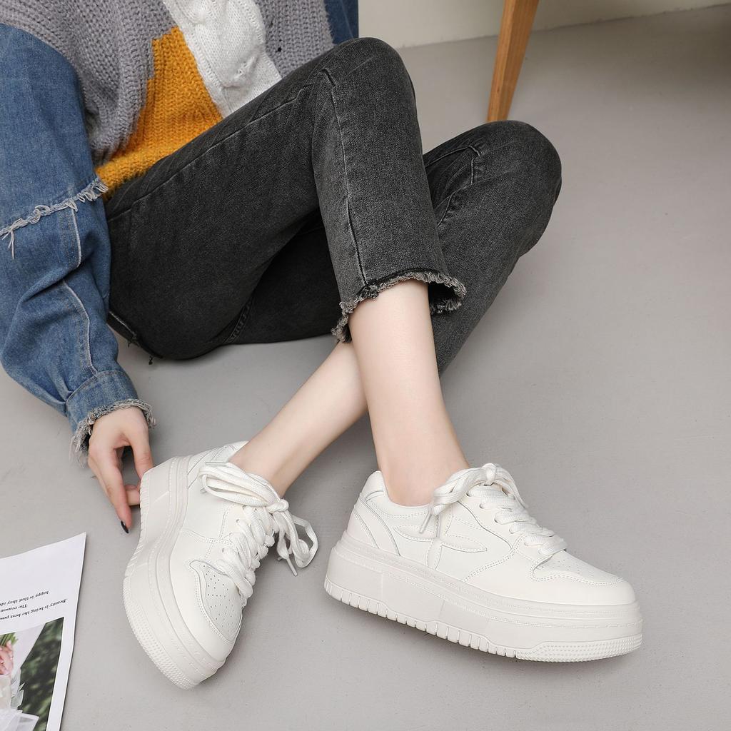 Leather platform white shoes women's spring and autumn new height-increasing sports and leisure bread shoes board shoes Kroxing