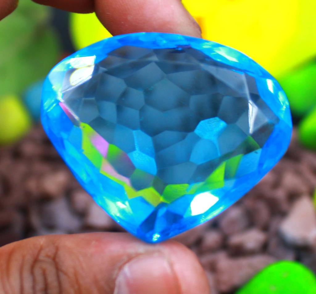 136.85 Carat Pear Shape Fresh Offer Blue Topaz London Certified Lab Created Gemstone SN388