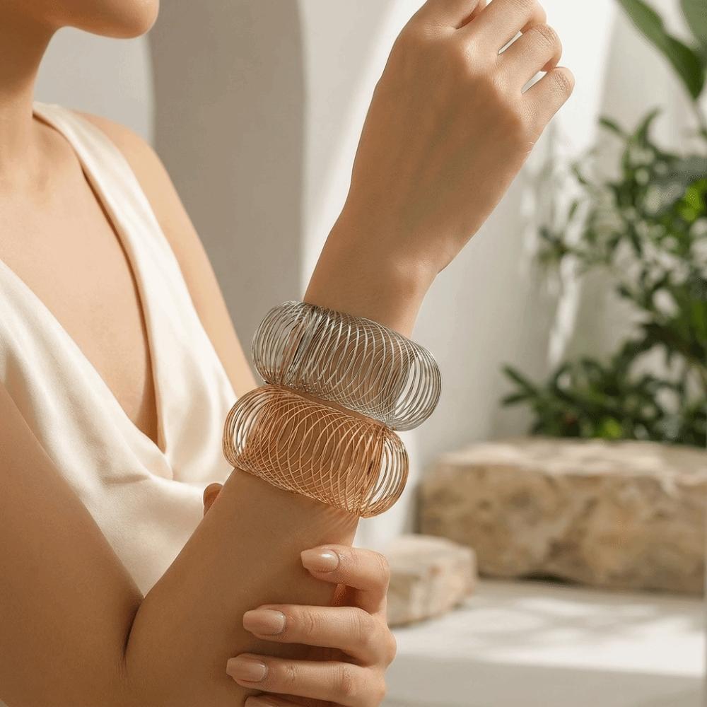 Flat Wire Geometric Bracelet Zinc Zinc Alloy Coil Cuff Bracelet Bold Retractable Bangle  Gift