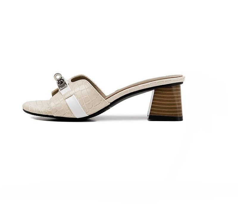 Small gold buckle crocodile pattern Korean version of high-heeled sandals for women's summer wear thick heels and soft soles, one-word beach sandals