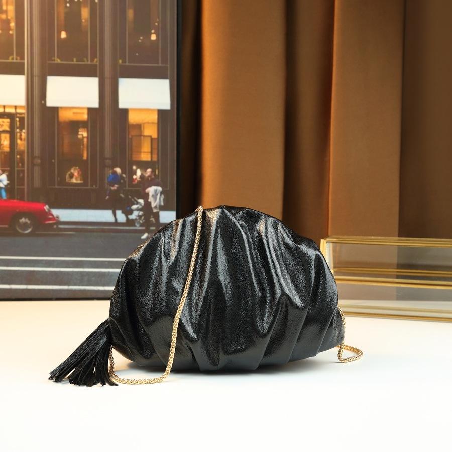 

Fashionable Summer Beautiful Crossbody Bag French Niche Small Bag Women s Bag New Simple Pleated Shell Bag чорний