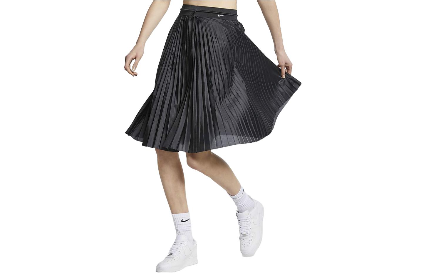 

Nike Women s Pleated Ruffle Skirt Black AV8286-010 XS