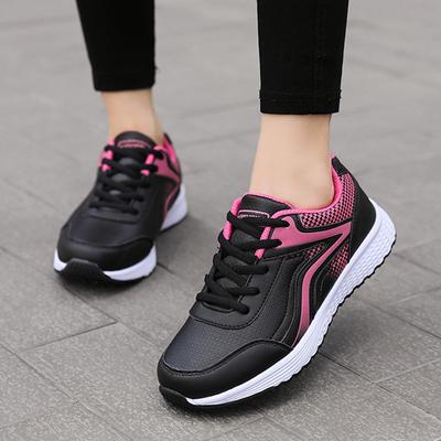 Sneakers Casual Impermeabili in Pelle Nuovi per Primavera e Autunno 2024 Donna Leggere Versatili Fondo Piatto Non Liscio Scarpe da Viaggio per Mamma