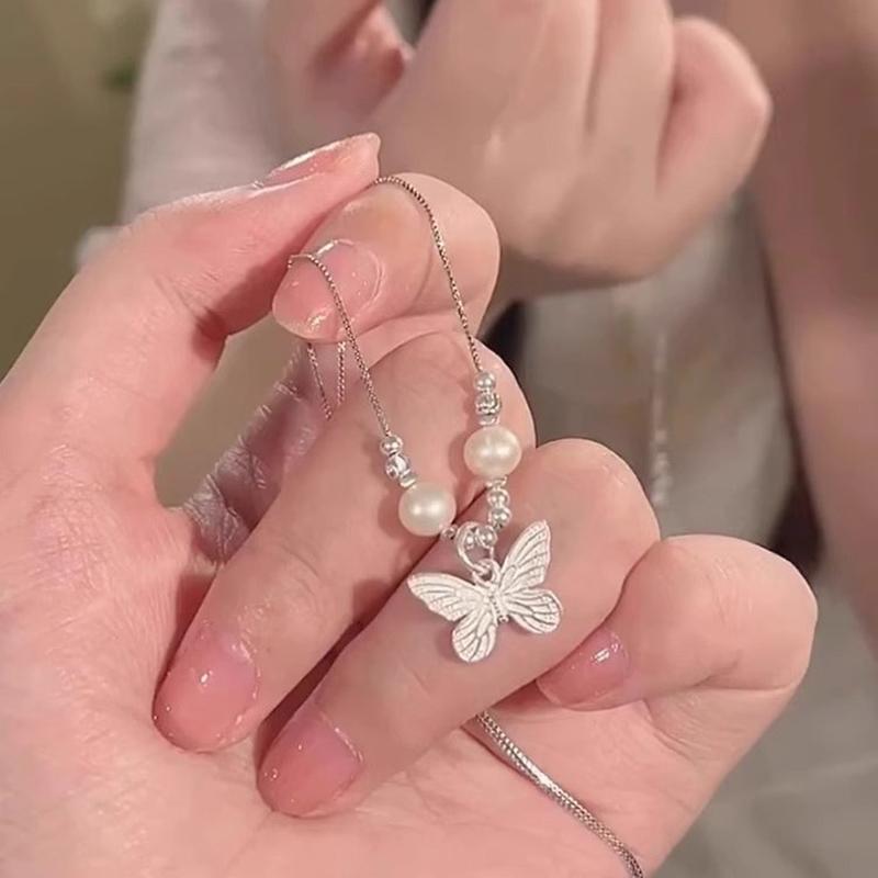 Butterfly Pearl Pendant Necklace For Women Clavicle Chain Luxury Design French Elegant Jewelry Gifts Wholesale