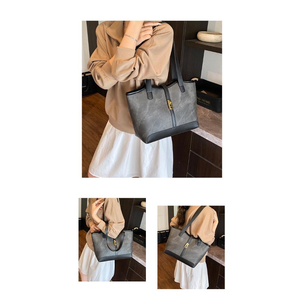 Women’s New Casual Retro Large-Capacity Commuter Shoulder Bag Color Block Armpit Tote Bag