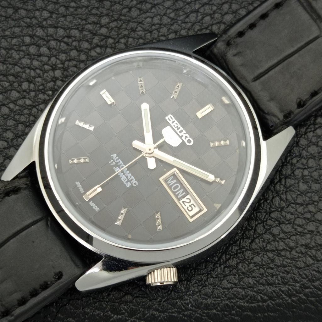 AUTOMATIC VINTAGE SEIKO 5 REFURBISHED JAPAN MENS BLACK DIAL WATCH A440418-9 Sk-a440418-1