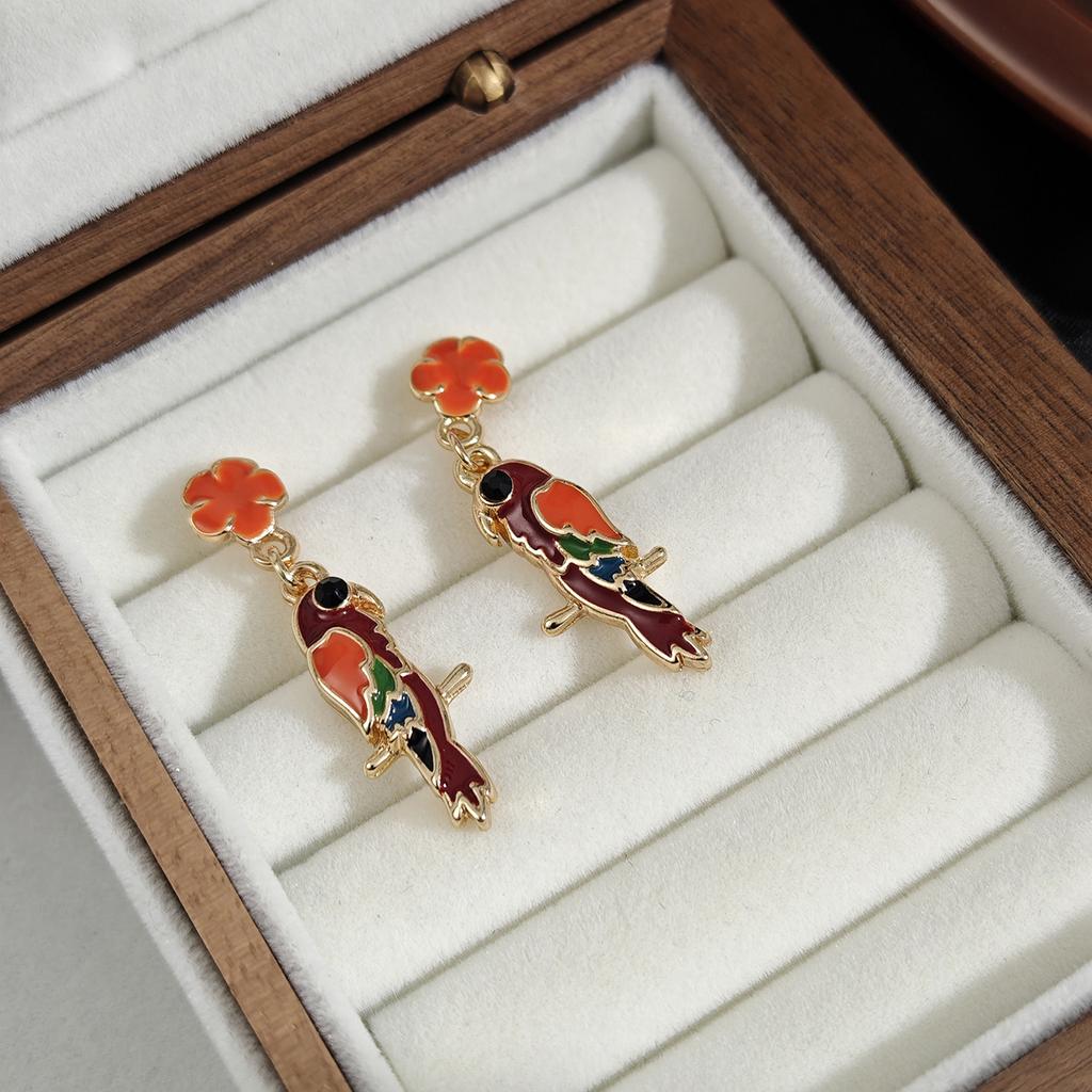 Vintage Fashion Court Bird Flower Colored Parrot Earrings Personality Trend Niche High-End Earrings