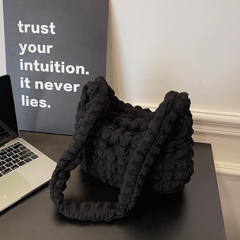 Cute Cloud Puff Bag 2025 New Bubble Bag Commuter Large Capacity Girl Korean Version Folded Shoulder Underarm Bag