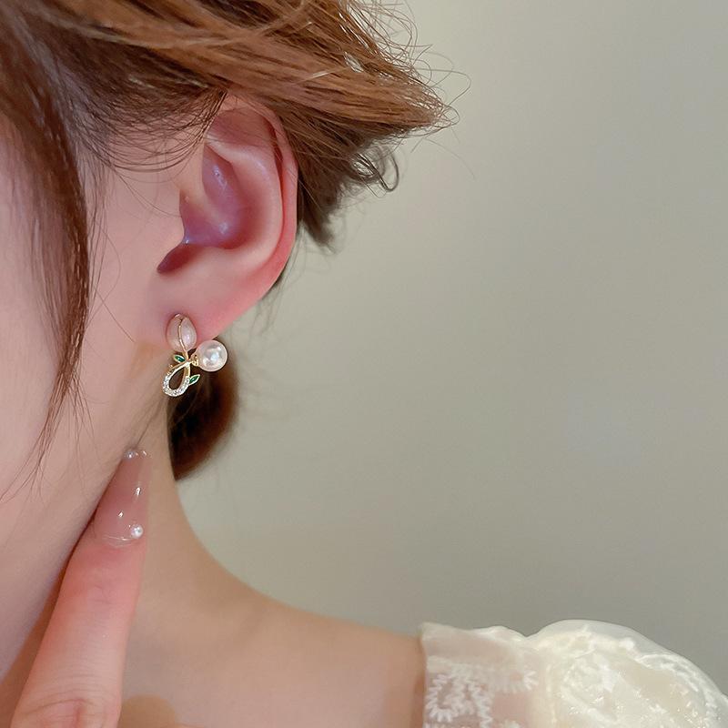 Orecchini a forma di tulipano con perle e ago in argento galvanizzato, orecchini pastorali personalizzati, orecchini semplici