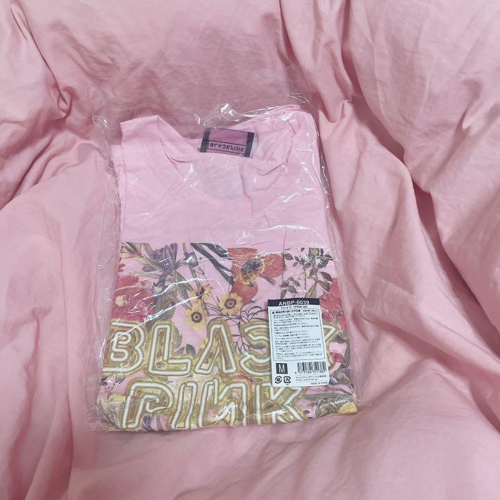[USED] 2 BLACKPINK T-shirts