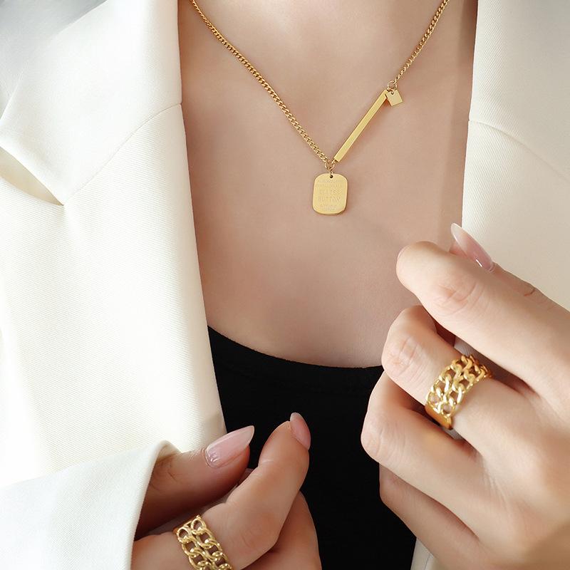 Couples Day Gift Collarbone Chain Women'S Fashion Versatile Lettering Square Geometric Necklace Spice Girl Accessories