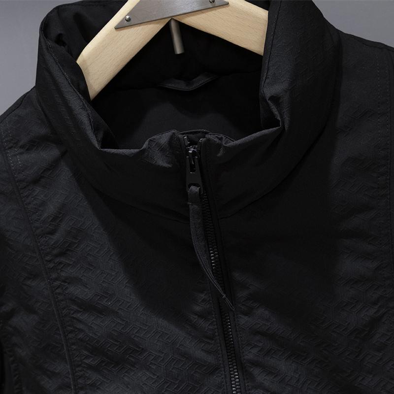 Men Plus‑Size 50% White Duck Down Vest, Embossed Fabric Stand Collar Sleeveless Puffer Gilet Winter Loose Fit Outerwear