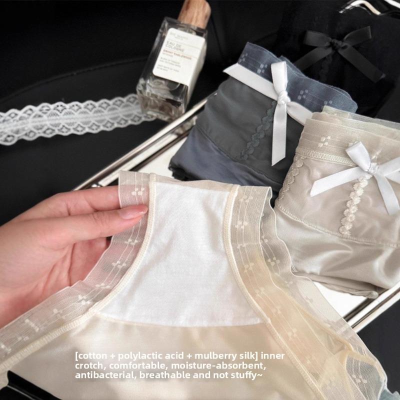 Girls Spring and Summer New Lace Comfortable In Waist Triangle Briefs