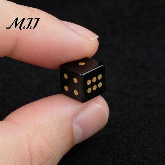 Tabletop Game Dice Natural Hand Carved Stone Dice, Mini Healing Faux Crystal Casual Night 6-Sided Golden Dots for Board Game, Casino Polished