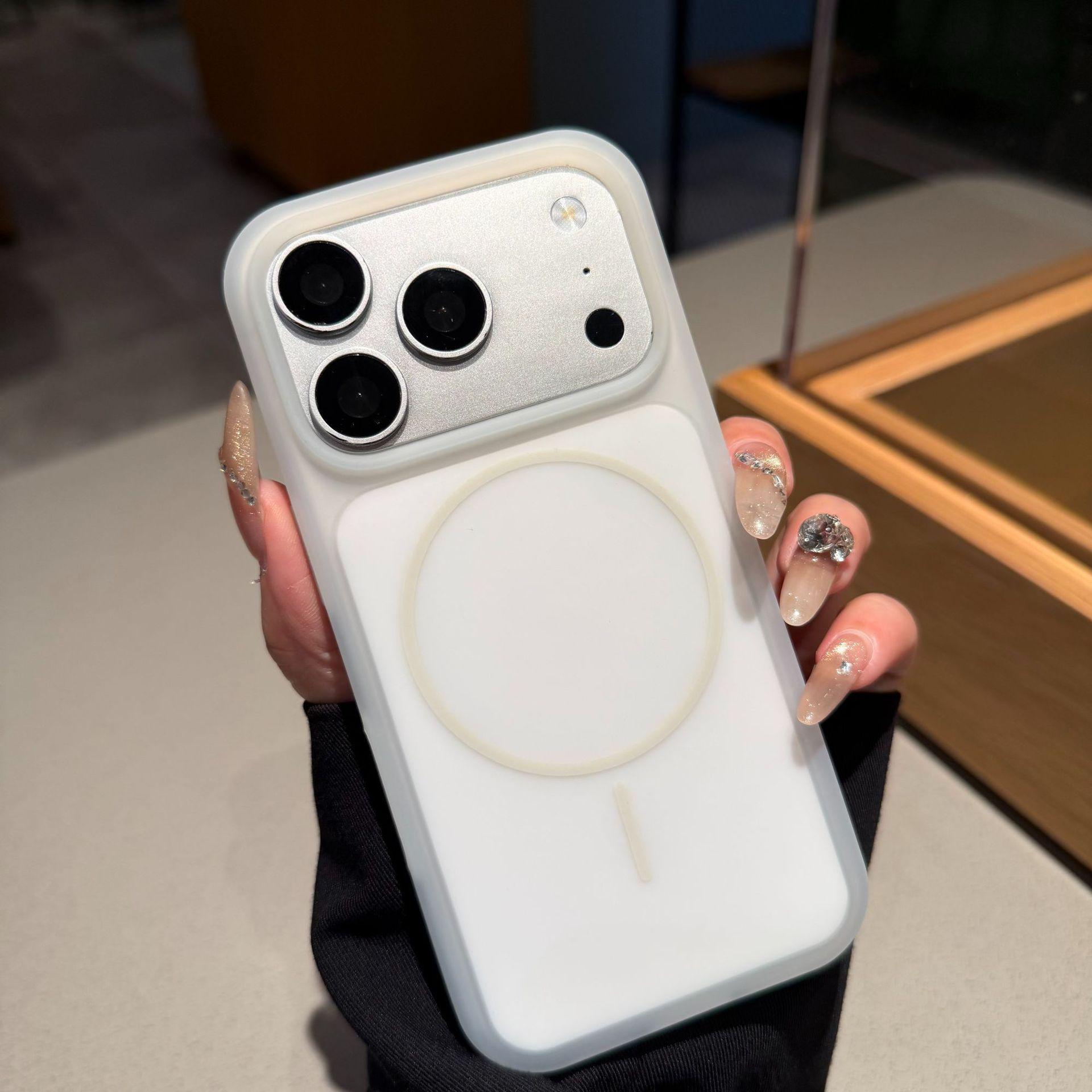 

Compatible with Apple 17 Pro Max Large Hole Phone Case, Ice Cream Fine Ring, Magnetic Suction, Solid Color Protective Cover for 15Pro/16Pro. iPhone 16 Pro