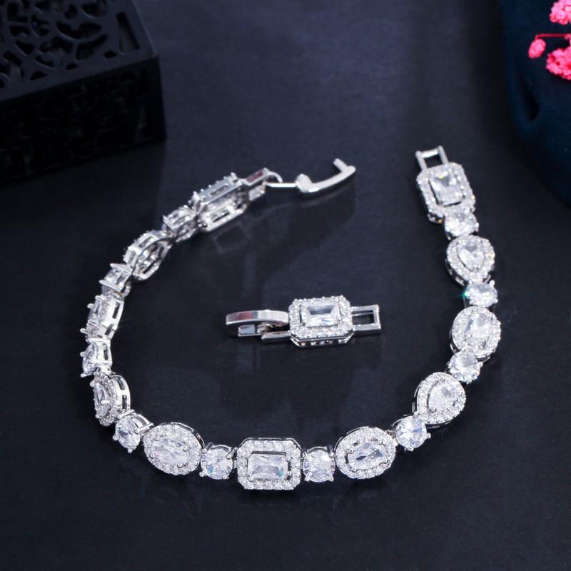 Elegant Water Drop Zircon Crystal Bracelet Women Gift Birthday Party Jewelry White Gold