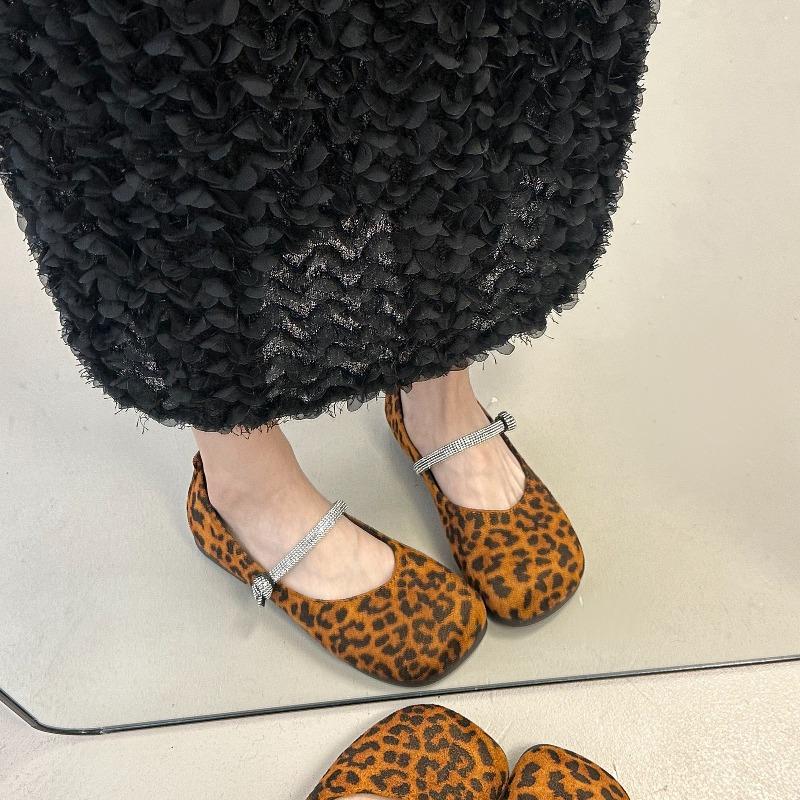 Loafers Shoes Women Flats Casual Soft Sandals Walking Cozy Summer Sport Shoes Woman 2025 Fashion Sneakers Dress Zapatos De Mujer