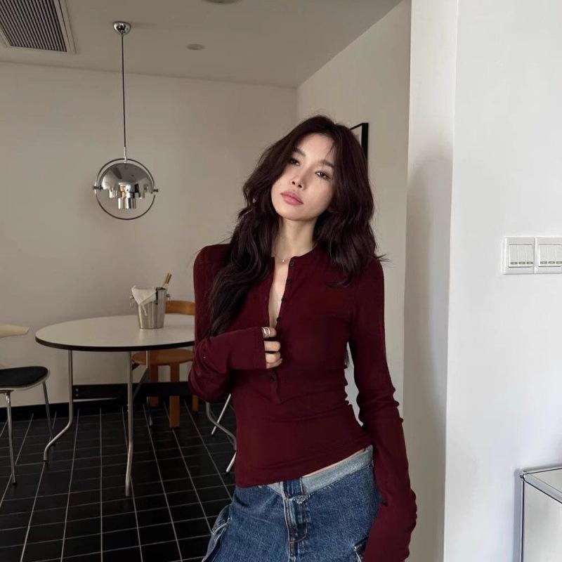 Trendy  V-neck Long-sleeved Top Paired with A Base Layer for Women's Autumn and Winter Slimming, Tight-fitting, Off-the-shoulder T-shirt and Short Top