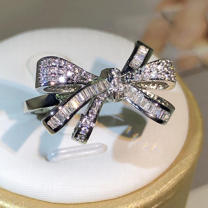 CopperHigh Quality Bow Bow Bow Bow Zircon Ring Women's Fashion Party Birthday Jewelry Rings