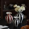 Handbemalte gestreifte Keramikvase Schreibtischdekoration Kreative Blumentöpfe Blumengesteck Florale Vasen Raumästhetische Dekoration