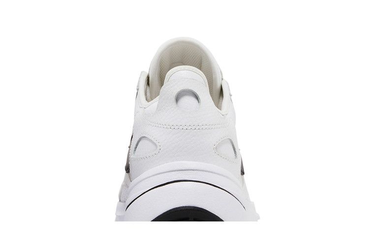 Nike Air Zoom Division White Black