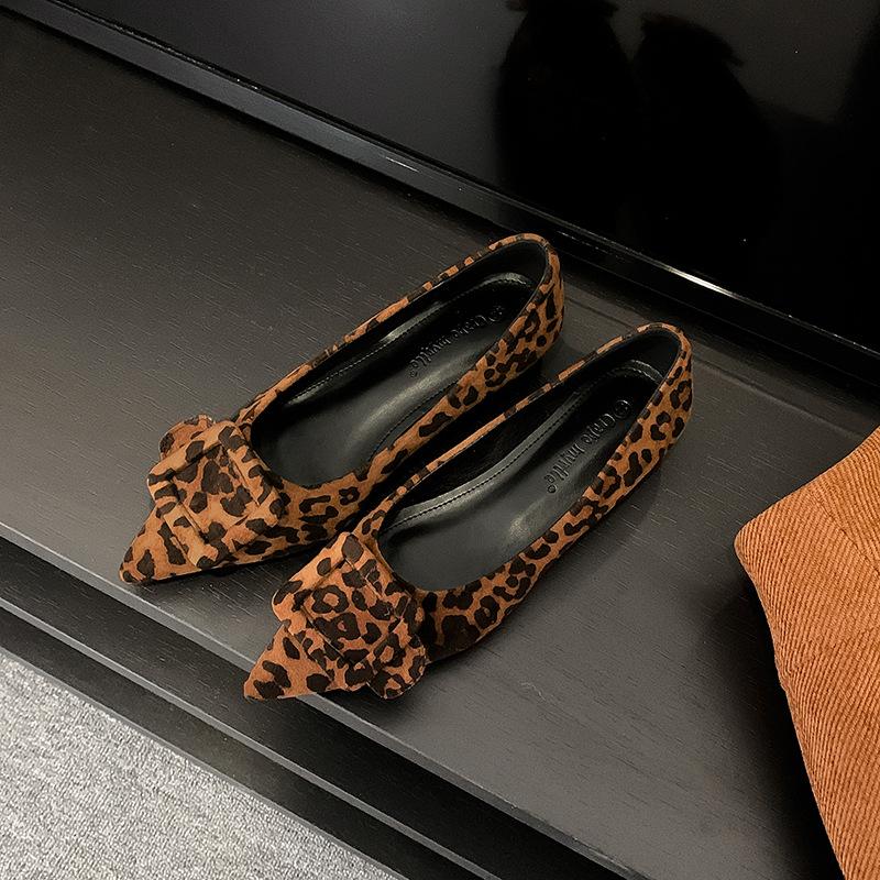 Cowhide version, temperament small pointed commuting square buckle versatile suede light mouth leopard print single shoes women's 2025 spring new