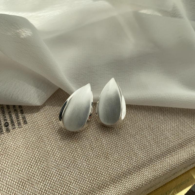 Atmospheric Simple Water Drop Golden Melon Seed Stud Earrings, Minimalist Style Metal Texture Fashion Trend Earrings
