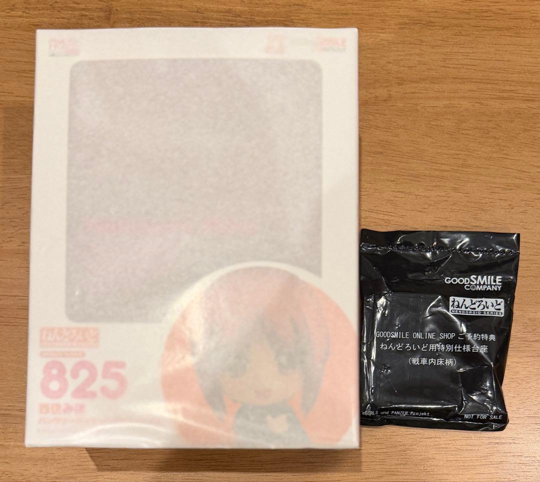 

[USED] Bonus included Nendoroid 825 Nishizumi Miho Panzer Jacket & P Coat ver.