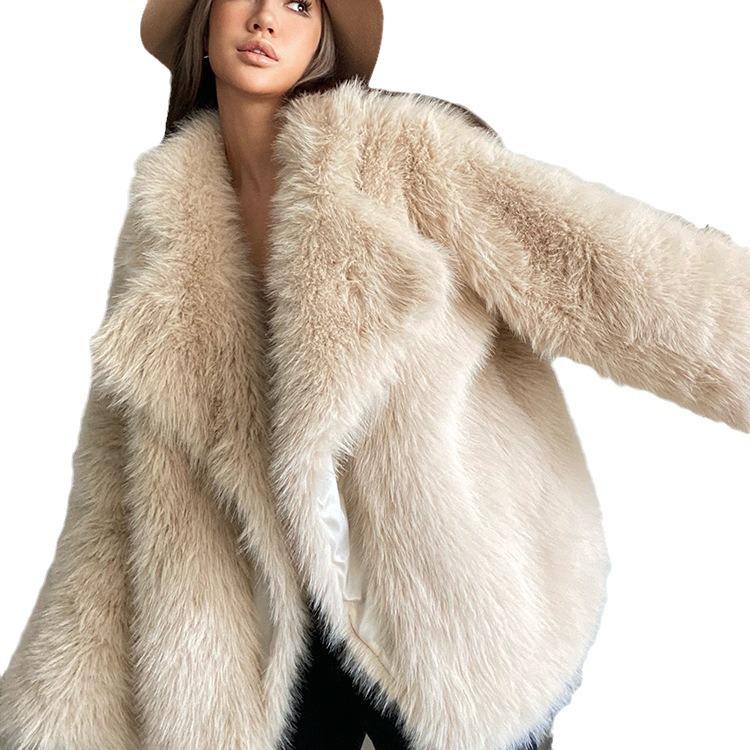 Women's Faux Fur Coat With Large Lapel And Loose Fluffiness