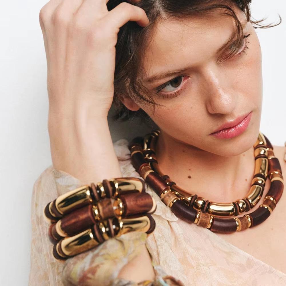Exaggerated Necklace Bracelet Set Gold Plated Neck Chain Brown Wood Bracelet Female Jewelry Set