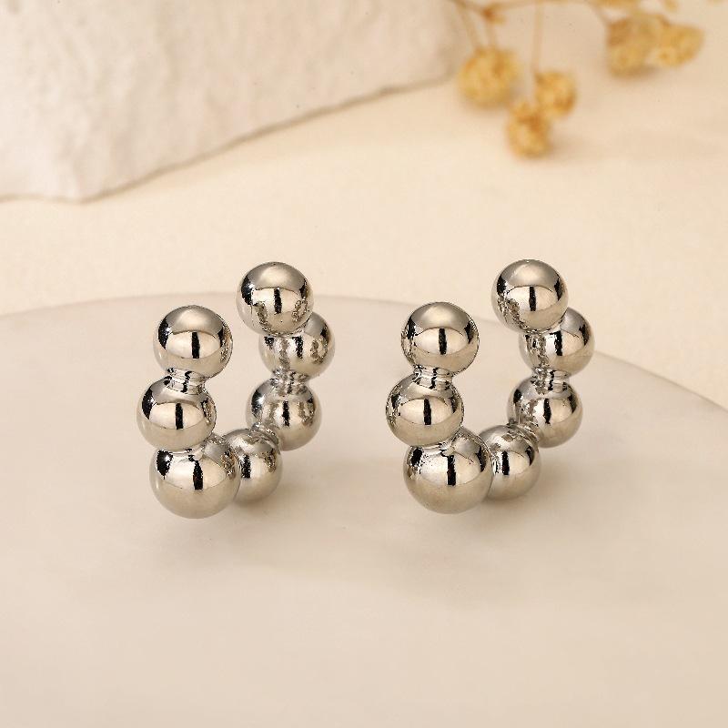 

2Pcs CCB Metal Geometry Ear Cuff Clip Earrings Set No Piercing Punk C Shape Star Chunky Cartilage Earrings for Women Girls Gifts