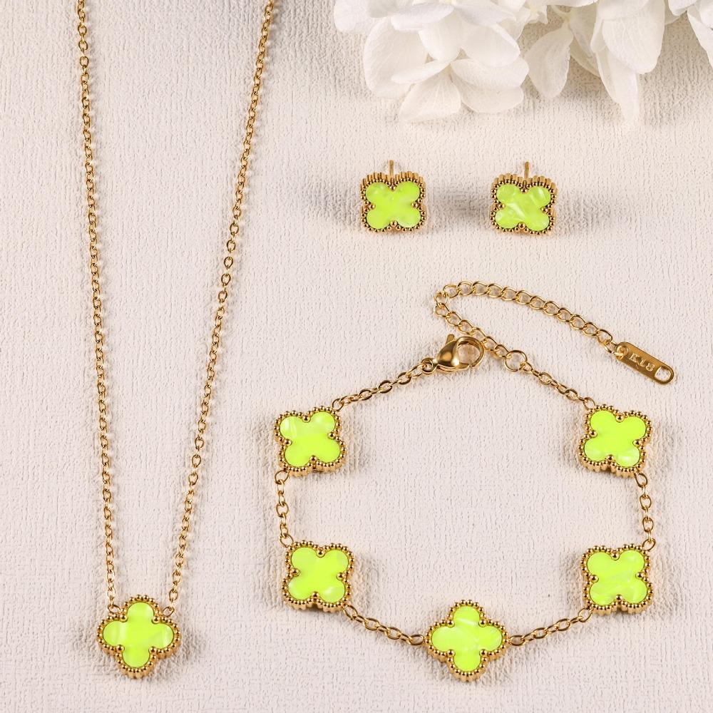 Four-leaf Clover Three-piece Necklace Bracelet and Earring Set - A Luxurious and Colorful Fashion Accessory Set