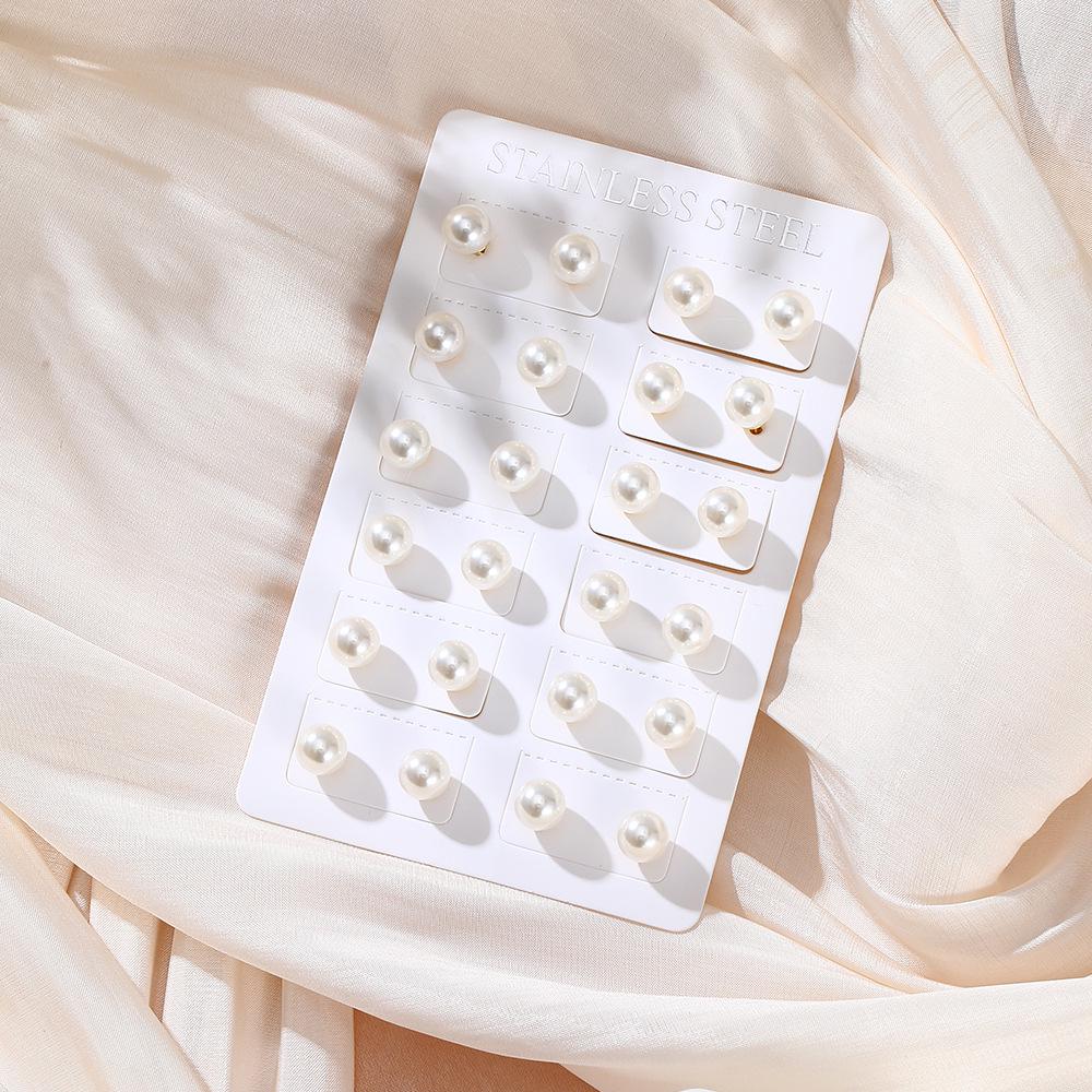 

Korean-Style Freshwater Pearl Earrings: Sweet, Luxurious, and Stylish Stud Set