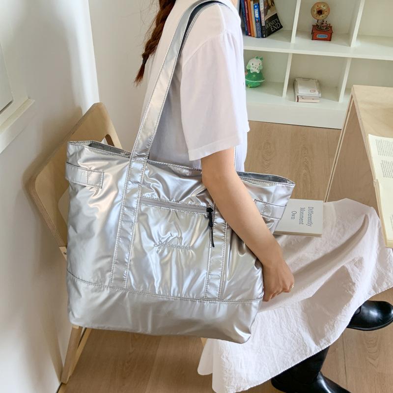 New Travel Tote Bag Casual Handbag Portable Shoulder Bag Large Capacity Underarm Bag Women