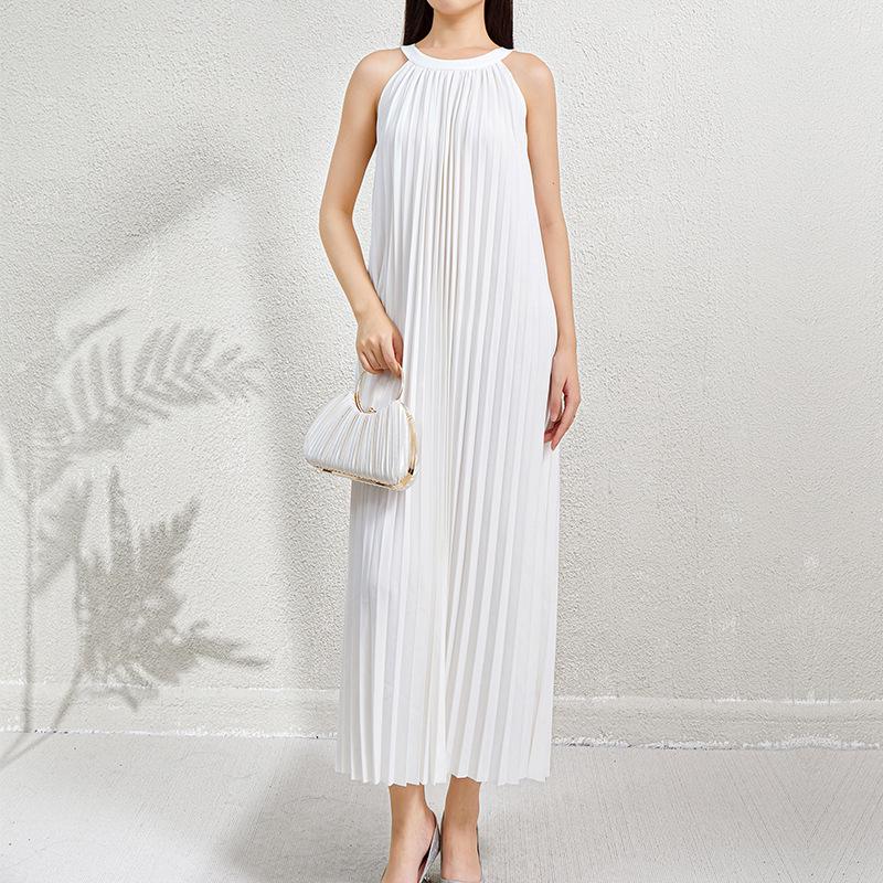 Women's Summer 2025 French Pleat Halter Neck Long Dress - Waist-Slimming High-End Vacation Style