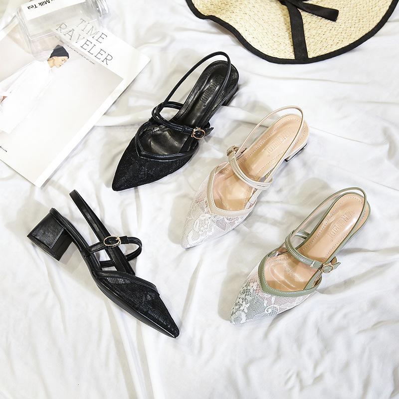 Модные босоножки больших размеров 42/43 с кружевом и вышитыми цветами — фото 3