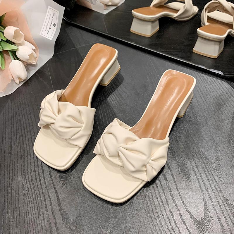 2024 Vară Nou Sandale Simple cu Toc Pătrat cu Vârf Pătrat și Vârf Deschis pentru Femei, Ediție Coreeană, Culoare Solidă, Pliuri