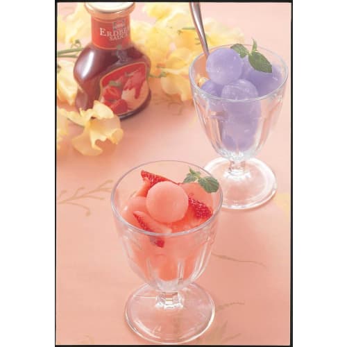 Tiger Crown White Ice Tray, 233 x 85 x 37mm, Large Ice Ball, Polyethylene and Polypropylene, 215mm